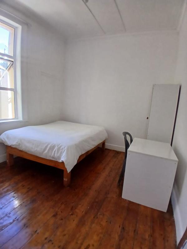 To Let 6 Bedroom Property for Rent in Observatory Western Cape